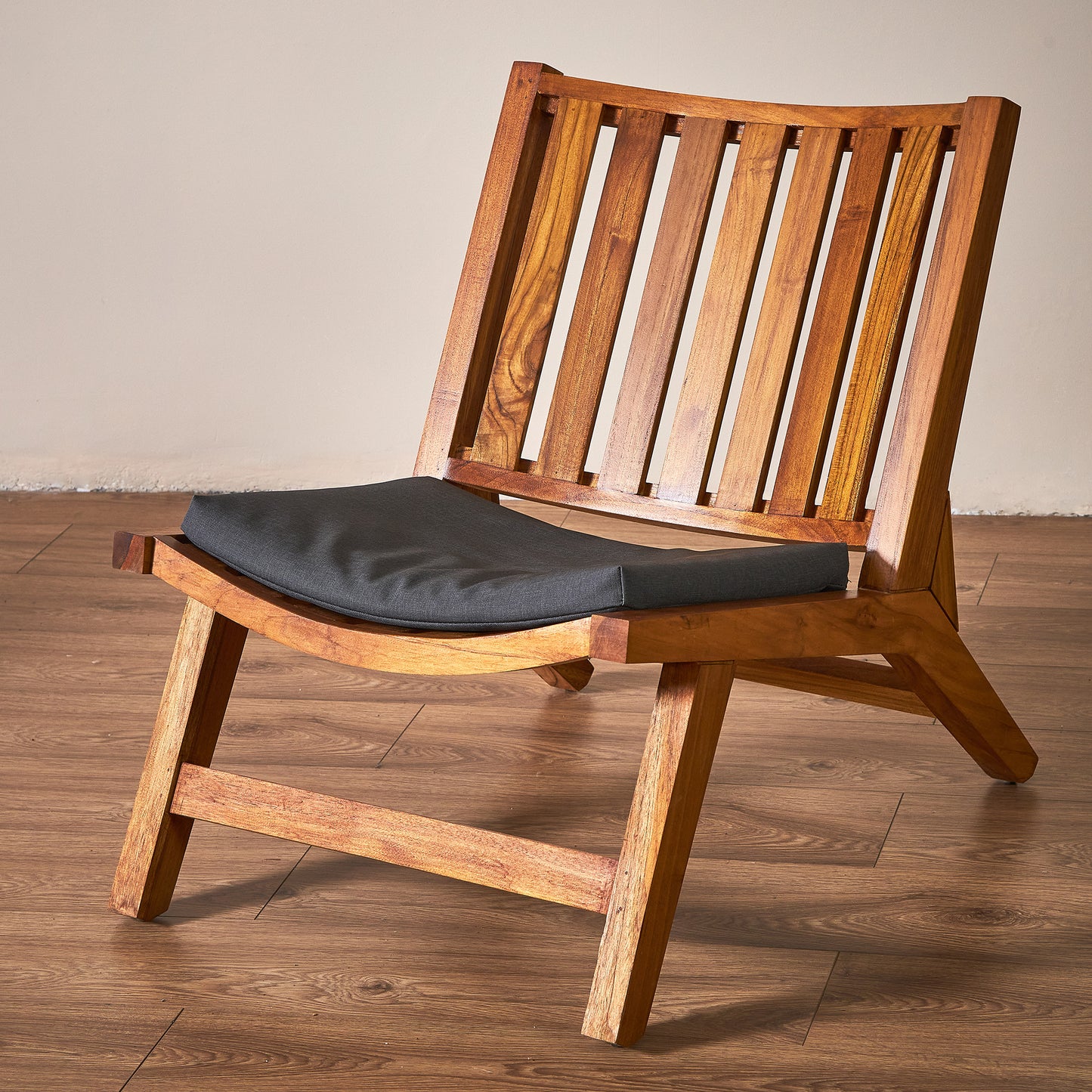 SILLA BAJA